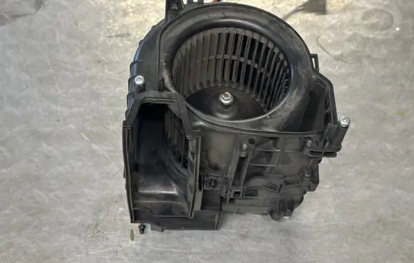 Nissan Juke I F15 Heater fan/blower 241671KA0A