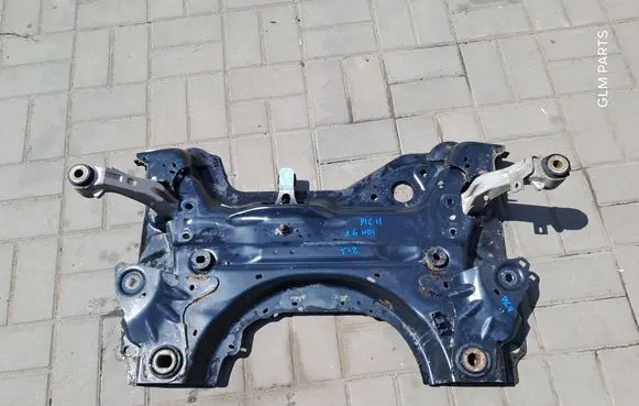 Citroen C4 II Picasso Front subframe 9677071680