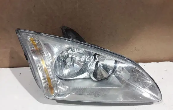 Ford Focus Headlight/headlamp