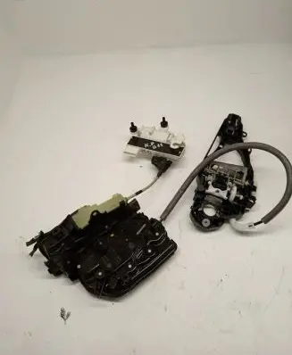 BMW 7 G11 G12 Front door lock 7477709