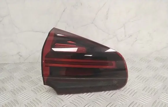 Porsche Cayenne (92A) Tailgate rear/tail lights 7P5945307P