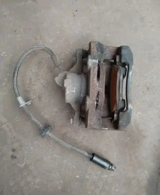 Opel Crossland X Front brake caliper 9829341080