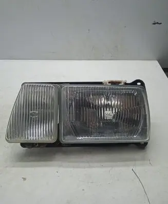 Volkswagen PASSAT B2 Headlight/headlamp 302124501