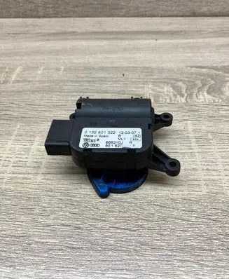 Audi A4 S4 B6 8E 8H Air flap motor/actuator 8E1820511F 0132801322