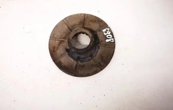 Opel Insignia A Front coil spring rubber mount 90538496