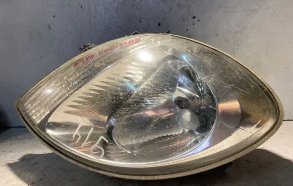 Nissan Kubistar Headlight/headlamp 8200236591 89008684 89009622