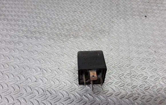 Audi A6 S6 C5 4B Other relay 431951253H