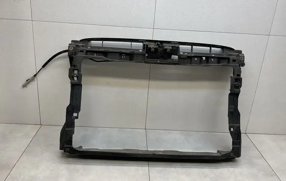 Volkswagen PASSAT B8 Radiator support slam panel 3G0805588L