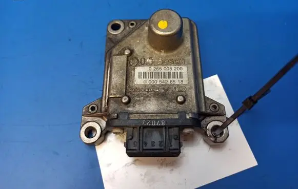 Mercedes-Benz C W202 ESP acceleration yaw rate sensor 0005426518 0265005200
