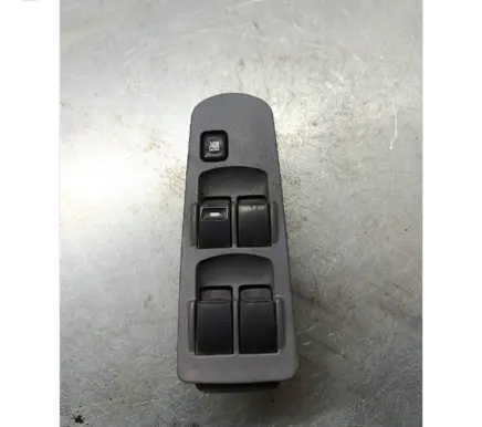 Mitsubishi Colt Electric window control switch MR587475