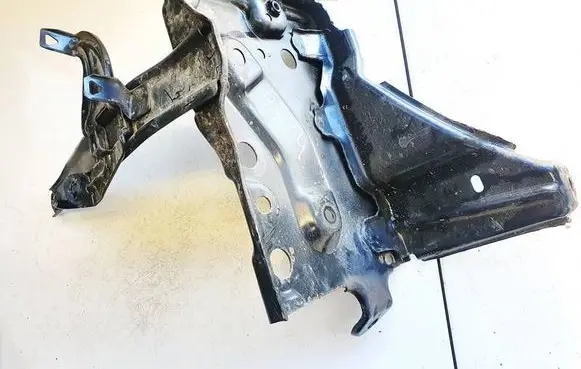 Toyota Yaris Battery box tray 