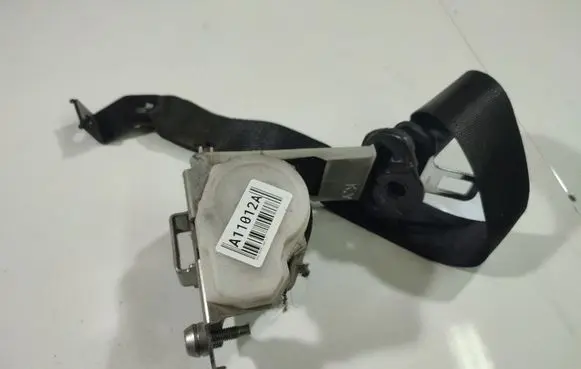 Opel Vectra C Front seatbelt 0402050