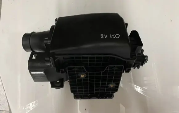 Infiniti Q50 Air filter box A2740900701