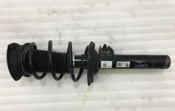 Volkswagen Touran III Front shock absorber/damper