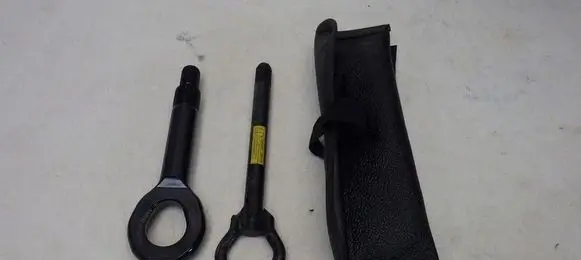 Chevrolet Volt I Towing hook eye 