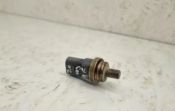 Volkswagen PASSAT B6 Coolant temperature sensor 06A919501A
