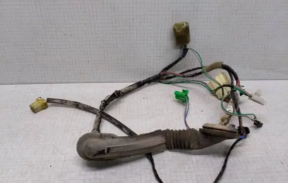 Subaru Legacy Front door wiring loom