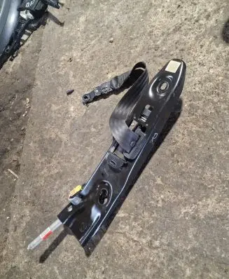 Ford Ranger Front seatbelt