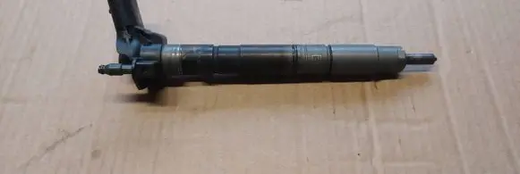 Fuel injector