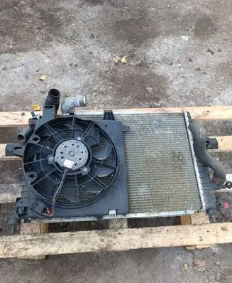 Toyota Yaris Radiator set 