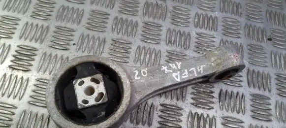 Alfa Romeo 147 Engine mount bracket vwag