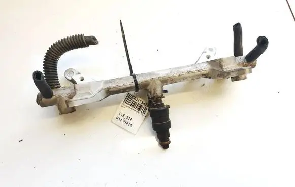 Renault Laguna I Fuel main line pipe 1042 gdb007795 1042gdb007795