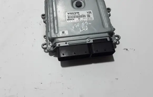 Volvo V70 Engine control unit/module 31272462