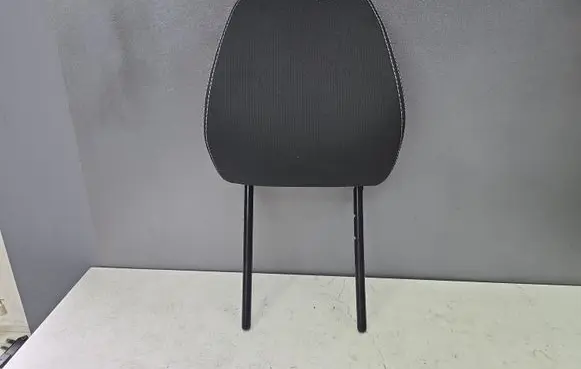 Dacia Sandero III Front seat headrest