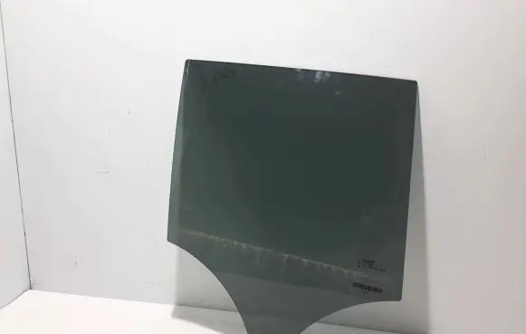 Volvo XC40 Rear door window glass 31442380