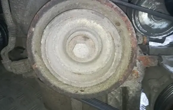 Peugeot 407 Crankshaft pulley