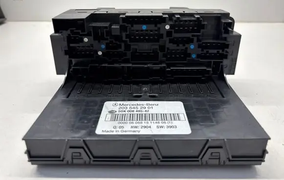Mercedes-Benz C W203 SAM control unit 2035452901