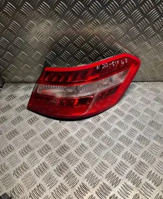Mercedes-Benz E W212 Rear/tail lights 2128200264 A2128200264