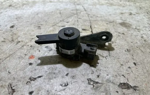 Ram 1500 Suspension ride height/mode switch 68277070AD T11315000537 64304V472VQ