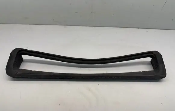 BMW X5 F15 Intercooler air channel guide 8570941