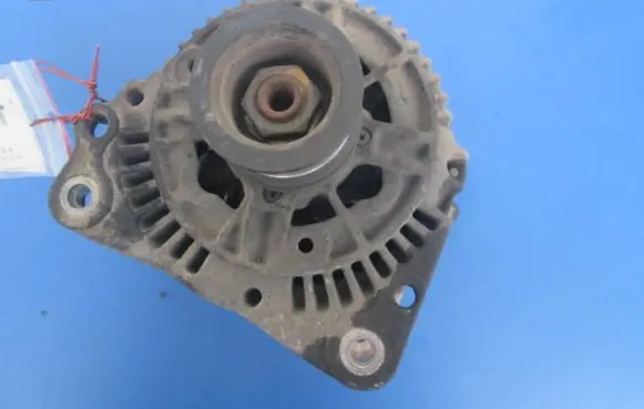 Volkswagen Polo II 86C 2F Generator/alternator