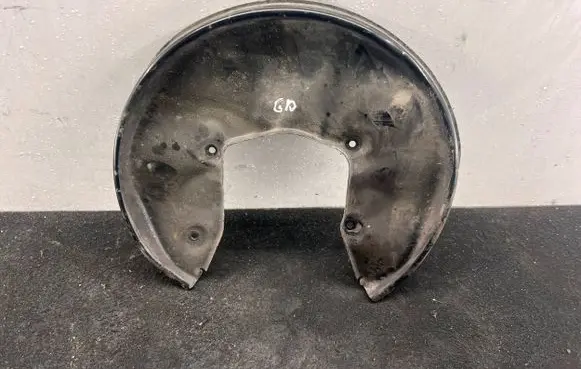 Audi A6 S6 C6 4F Rear brake disc plate dust cover 4F0615612