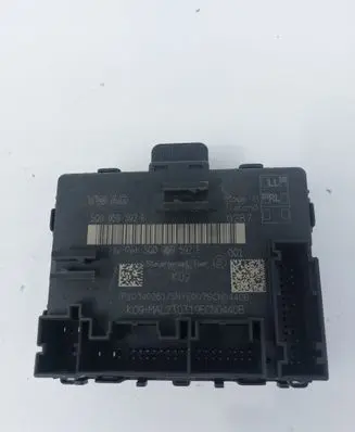 Volkswagen Golf VII Door control unit/module