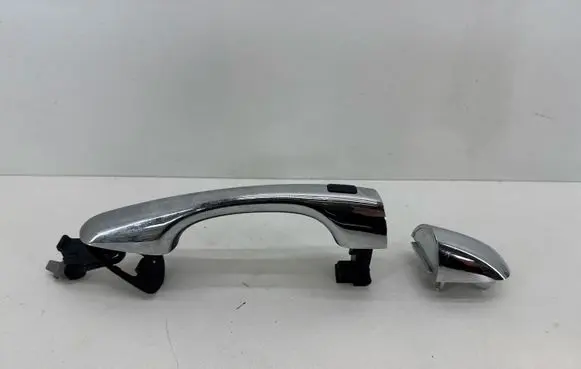 KIA Sorento Front door exterior handle 