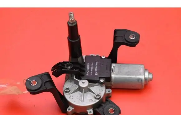 Opel Astra J Rear window wiper motor 13256917