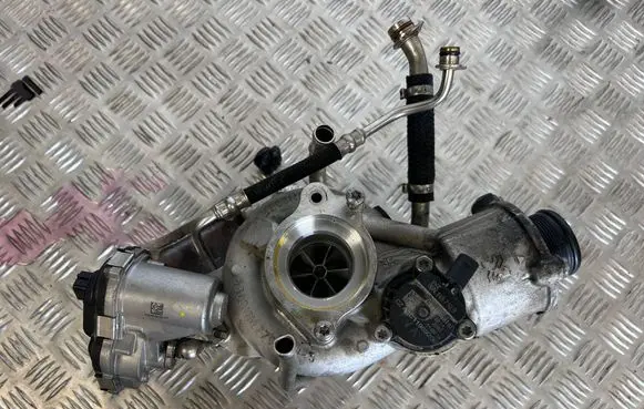 Audi Q5 SQ5 Turbo 53031014779 06N145722A