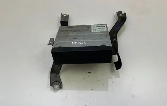 Toyota Prius (XW20) Navigation unit CD/DVD player 8684147050 EKDC002035 022916