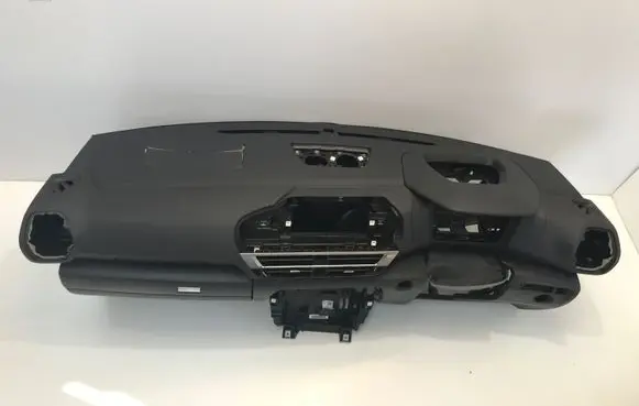 Citroen C4 III e-C4 Dashboard 9833709780