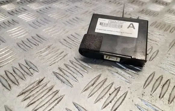 Toyota Auris E180 Immobilizer control unit/module 8978402071 625693000