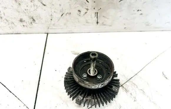 Volkswagen PASSAT B5 Viscous fan clutch 058121547