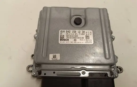 Mercedes-Benz CLS C219 Engine control unit/module A6421501230 0281015903