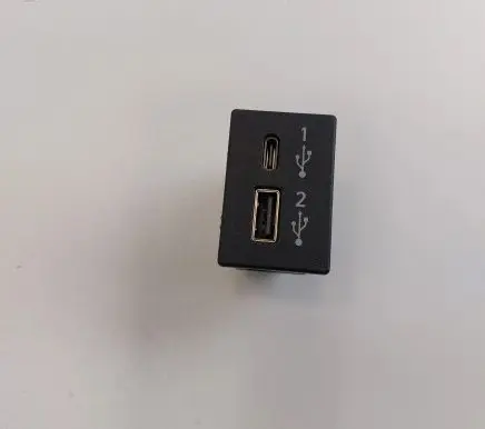 Nissan Leaf II (ZE1) USB socket connector 280236WK0A
