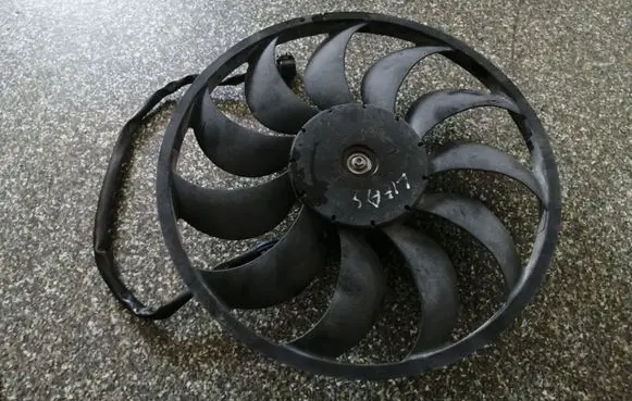 Nissan Leaf I (ZE0) Electric radiator cooling fan 4873LM2A