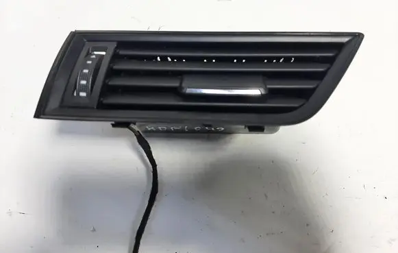 Skoda Superb B8 (3V) Dashboard air vent grill cover trim 3V0819701B