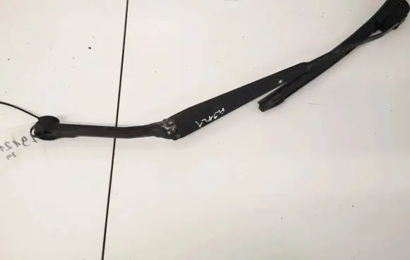 Mazda 6 Front wiper blade arm