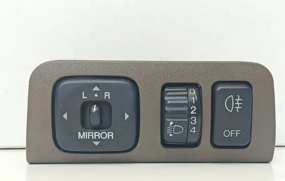 Lexus LS 400 Wing mirror switch